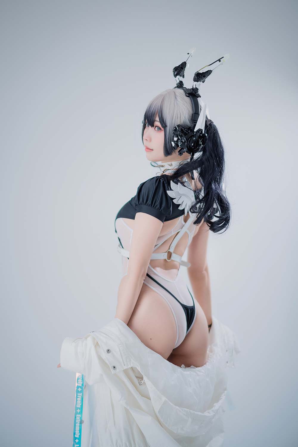 Ely_eee(ElyEE子) – Cyber Girl BLANCHE 賽博少女 Cosplay-第2张