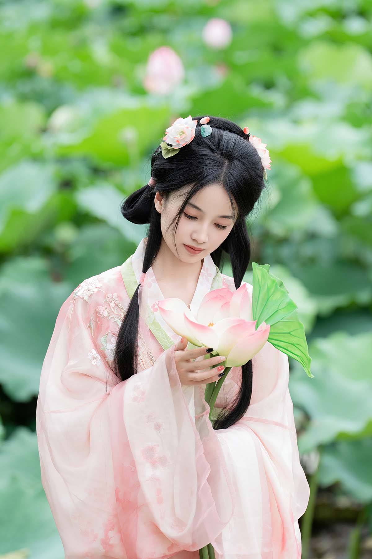 [YITUYU艺图语]2024.10.02 接天莲叶无穷碧 spring YITUYU艺图语-第2张