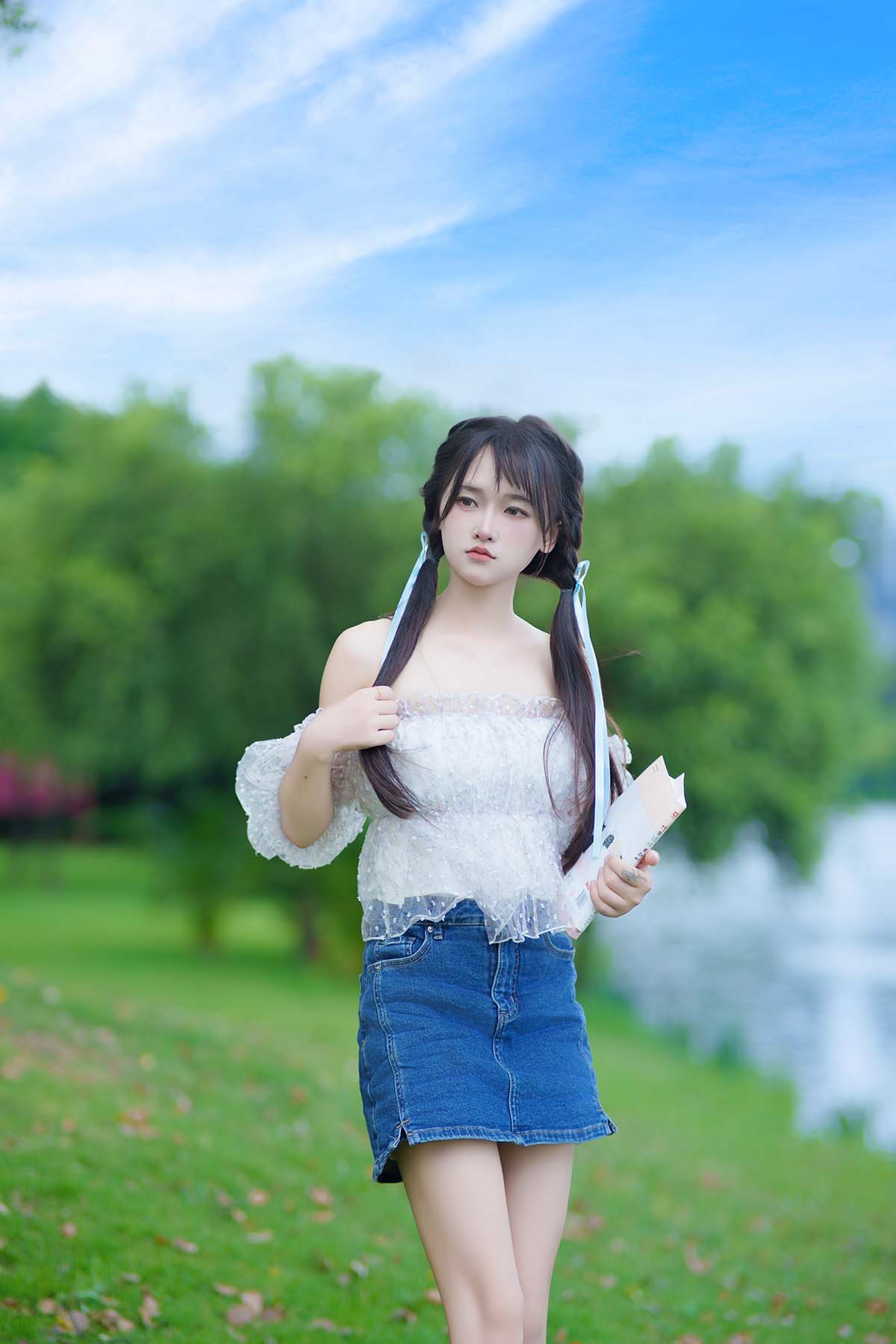 [YITUYU艺图语]2024.10.01 泛着光的夏日 小小雨 YITUYU艺图语-第1张