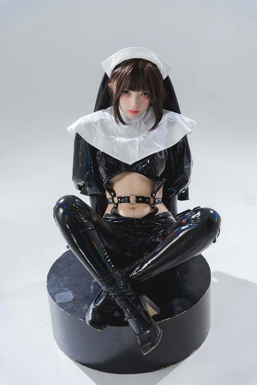 花铃 – 漆皮修女 Cosplay-第2张
