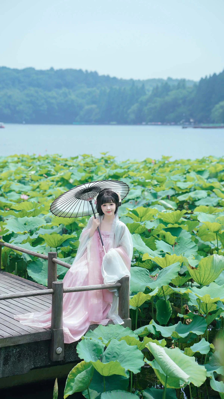 [YITUYU艺图语]2024.10.12 荷花园 予君 YITUYU艺图语-第2张