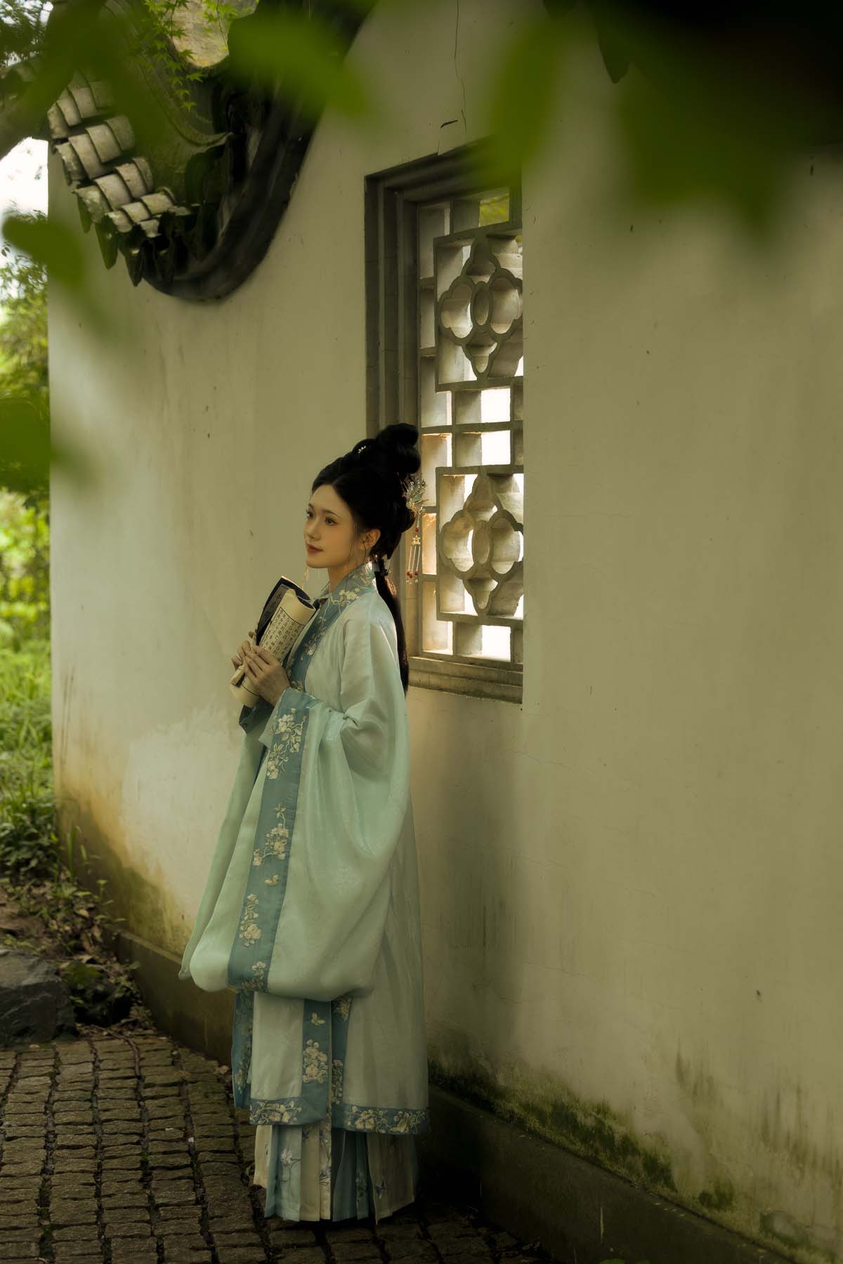 [YITUYU艺图语]2024.10.10 近黄昏 语卿 YITUYU艺图语-第1张