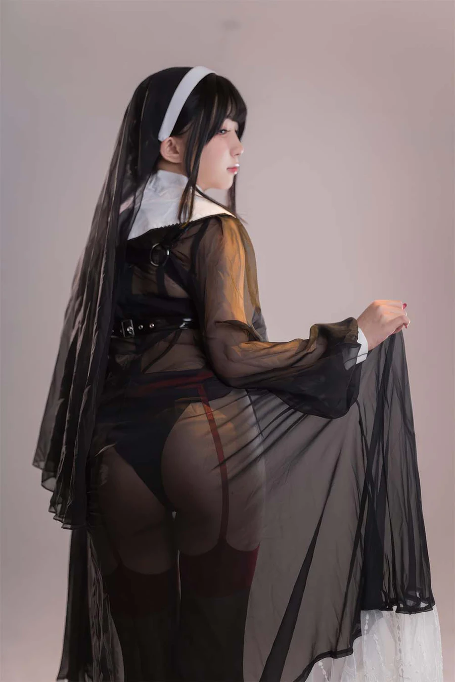 花铃 – 修女的忏悔室 Cosplay-第1张