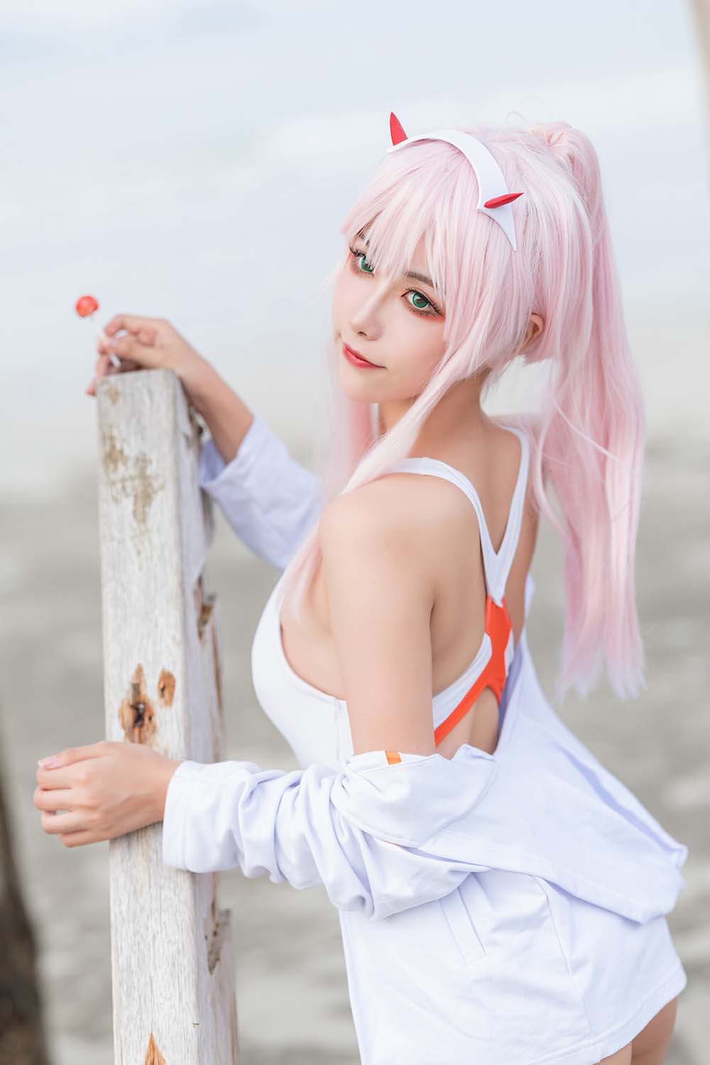 Momoko葵葵 – DARLING in the FRANXX 泳装 Cosplay-第1张