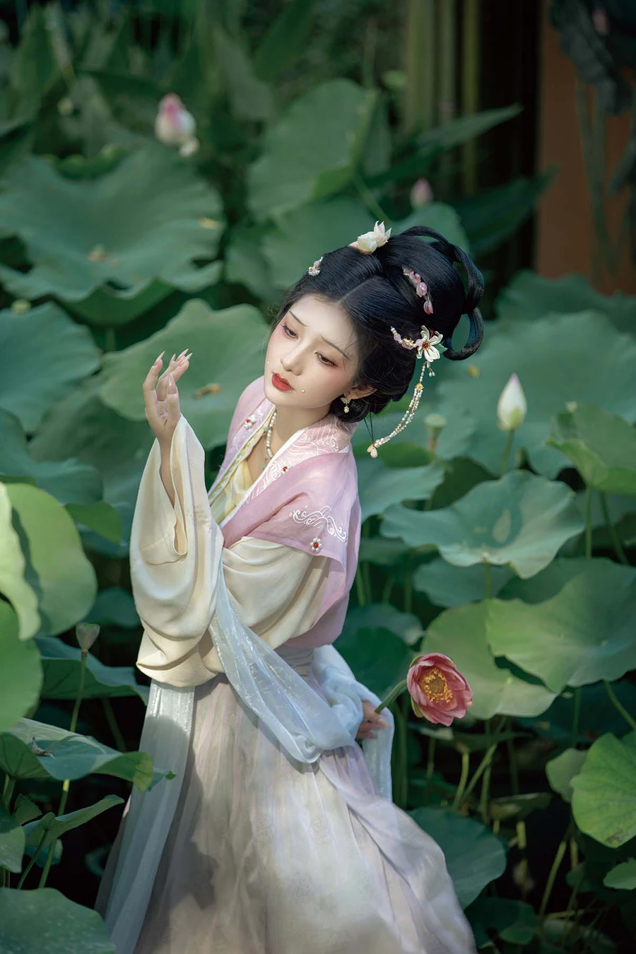 [YITUYU艺图语]2024.10.20 荷风送香 ooOkeah YITUYU艺图语-第1张