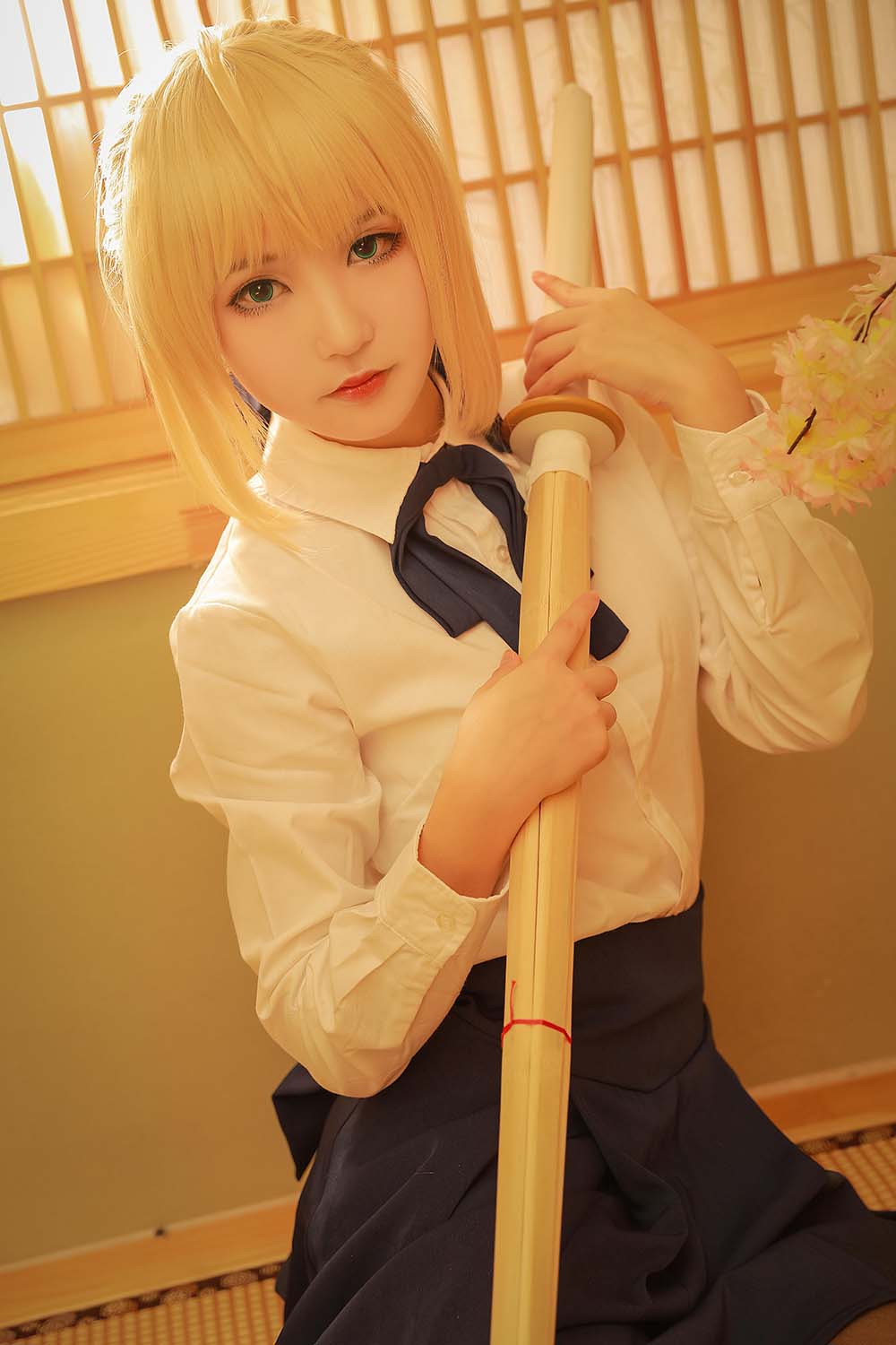 这个泡泡就是逊啦 – saber常服 Cosplay-第1张