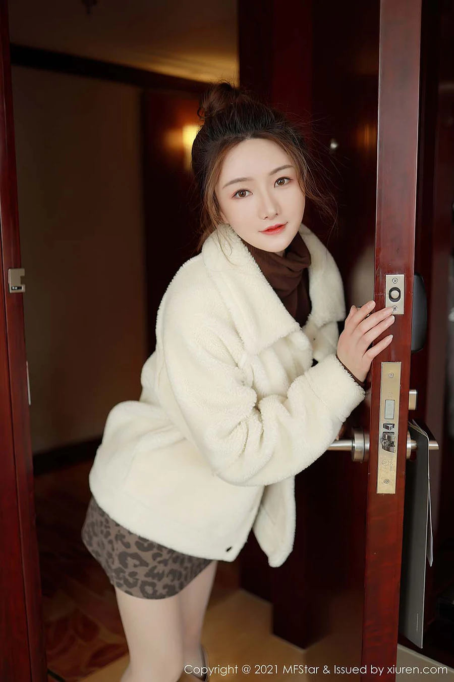 [MFStar模范学院]2021.03.08 VOL.465 婠婠么 MFStar模范学院-第2张