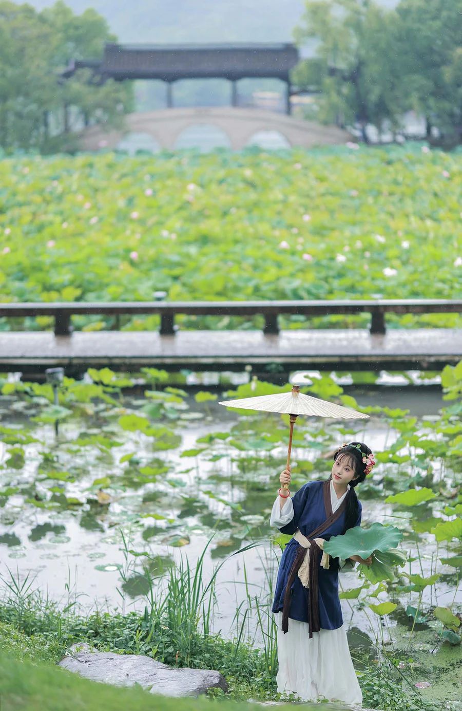 [YITUYU艺图语]2024.11.08 黛玉赏荷 君茹 YITUYU艺图语-第1张