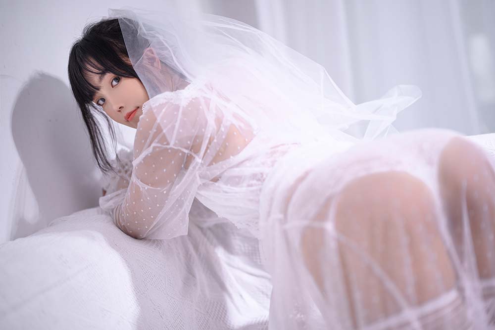 汪知子 – 婚纱 Cosplay-第2张
