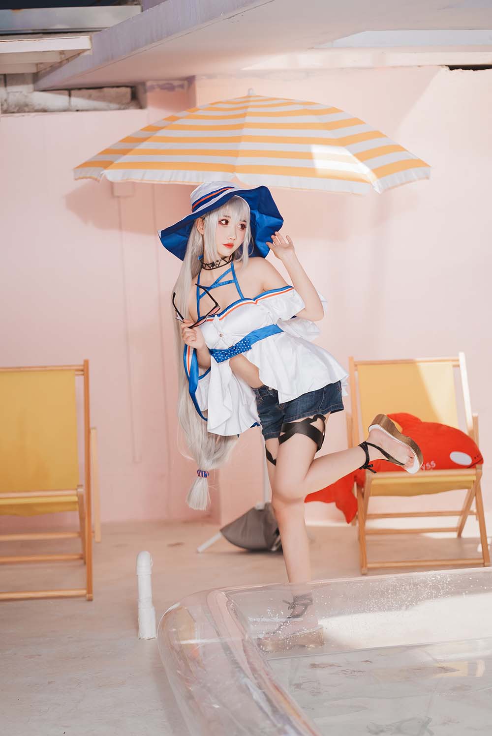 面饼仙儿 – 斯卡蒂泳装 Cosplay-第1张