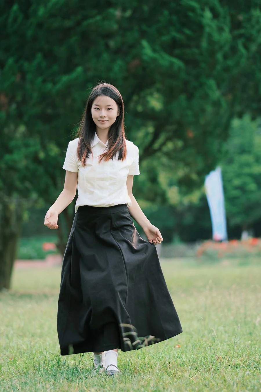 [YITUYU艺图语]2024.12.03 夏日草坪 蝴蝶妹妹 YITUYU艺图语-第1张