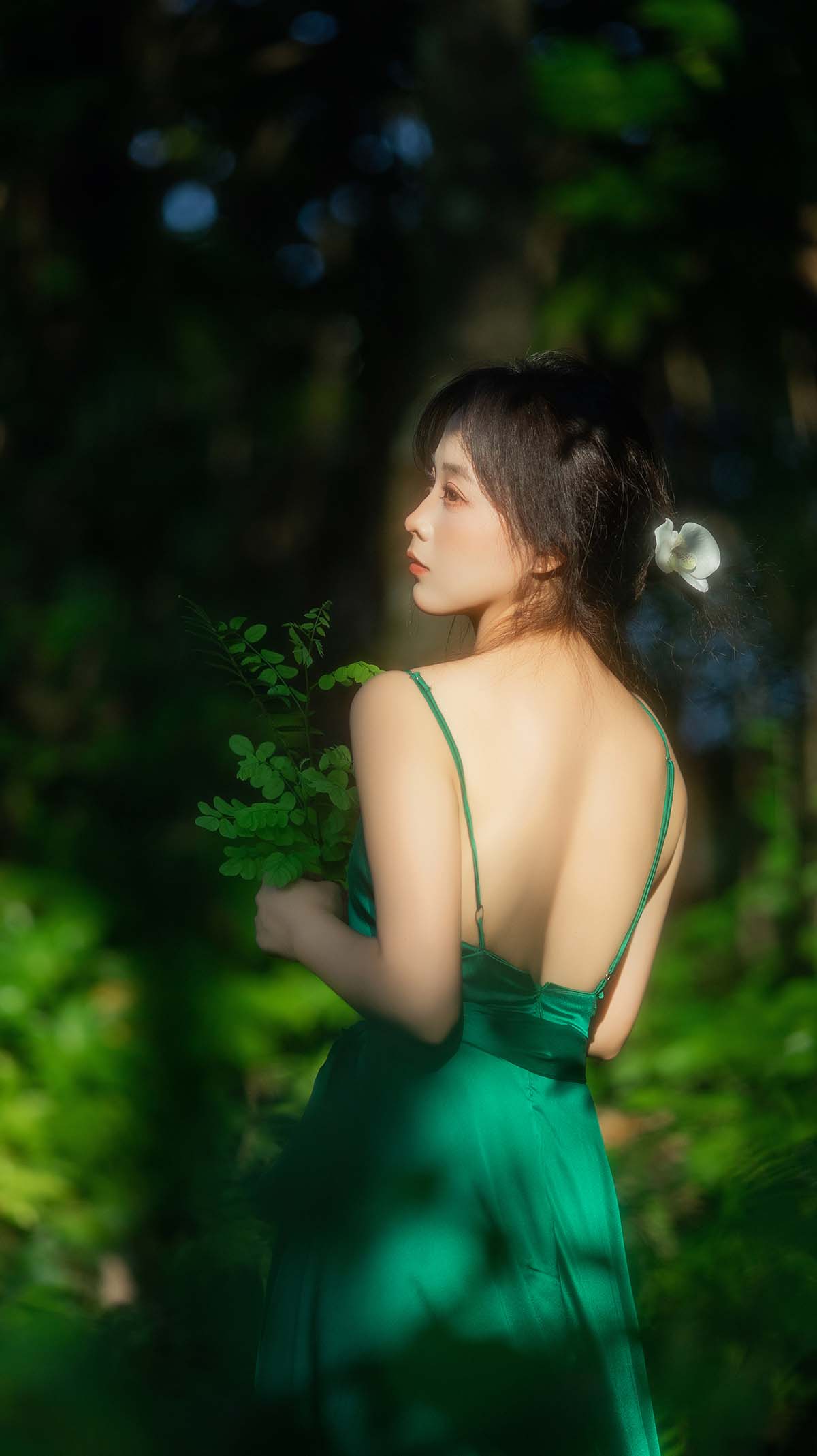 [YITUYU艺图语]2024.12.02 斑驳的光影 美女不吃榴莲 YITUYU艺图语-第2张