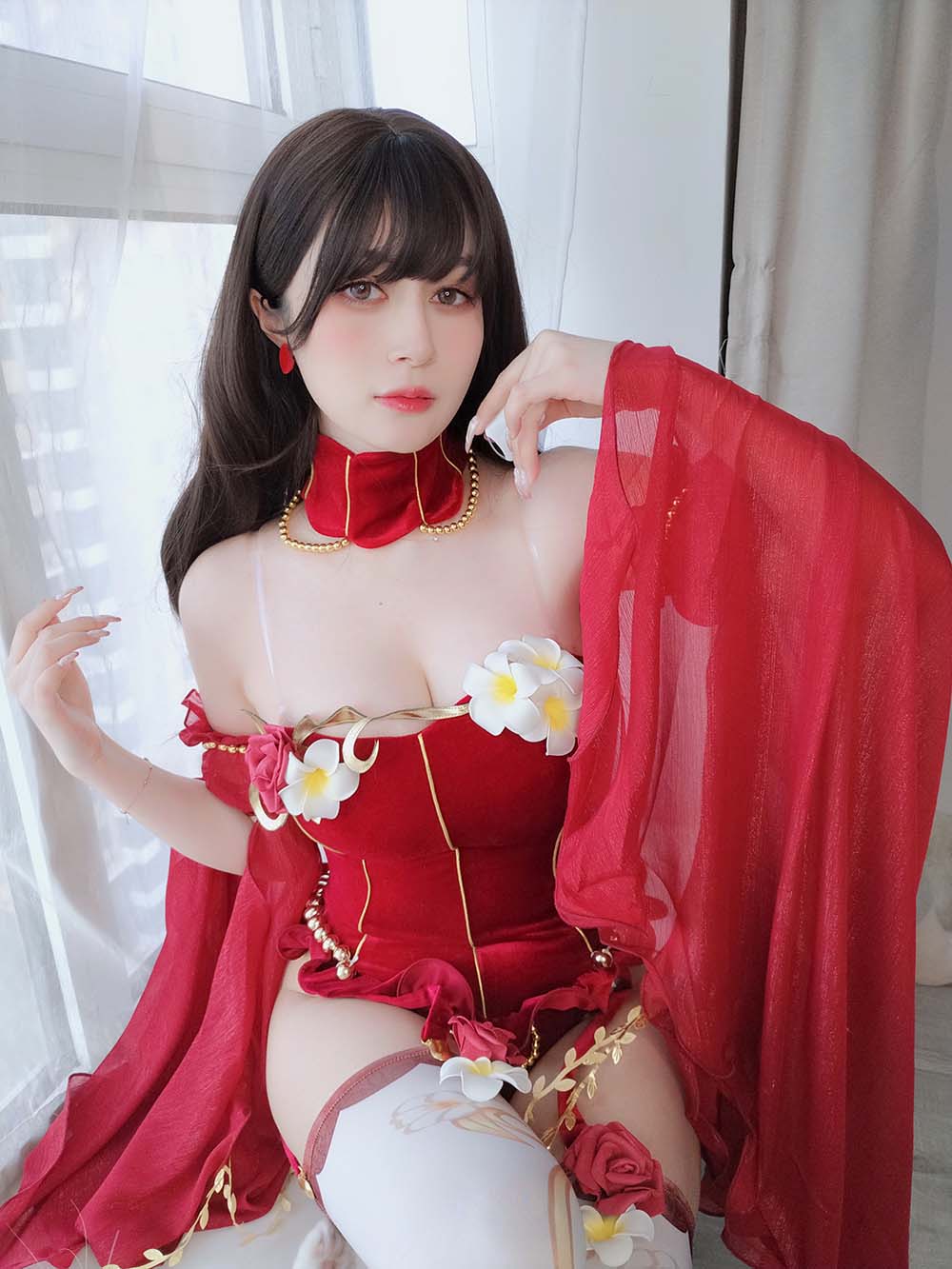 白银 – 赤いドレス Cosplay-第1张