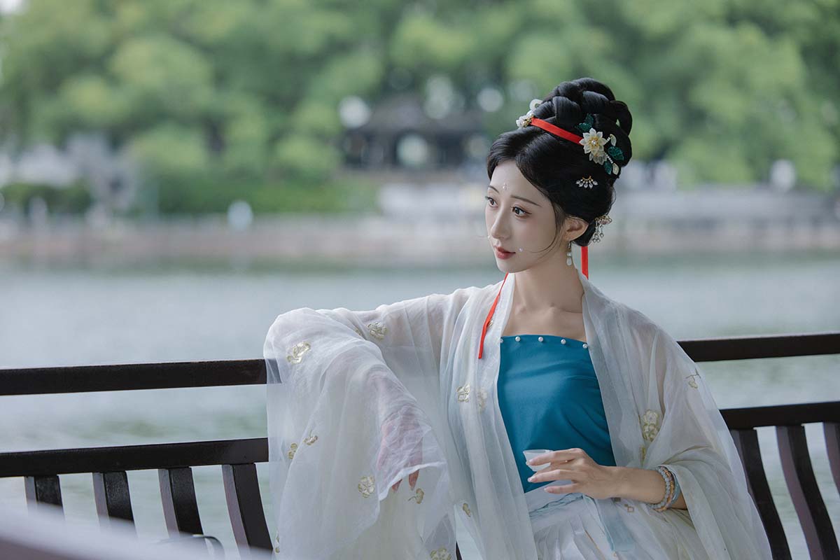 [YITUYU艺图语]2024.12.28 墨雨云间 苏凡 YITUYU艺图语-第1张