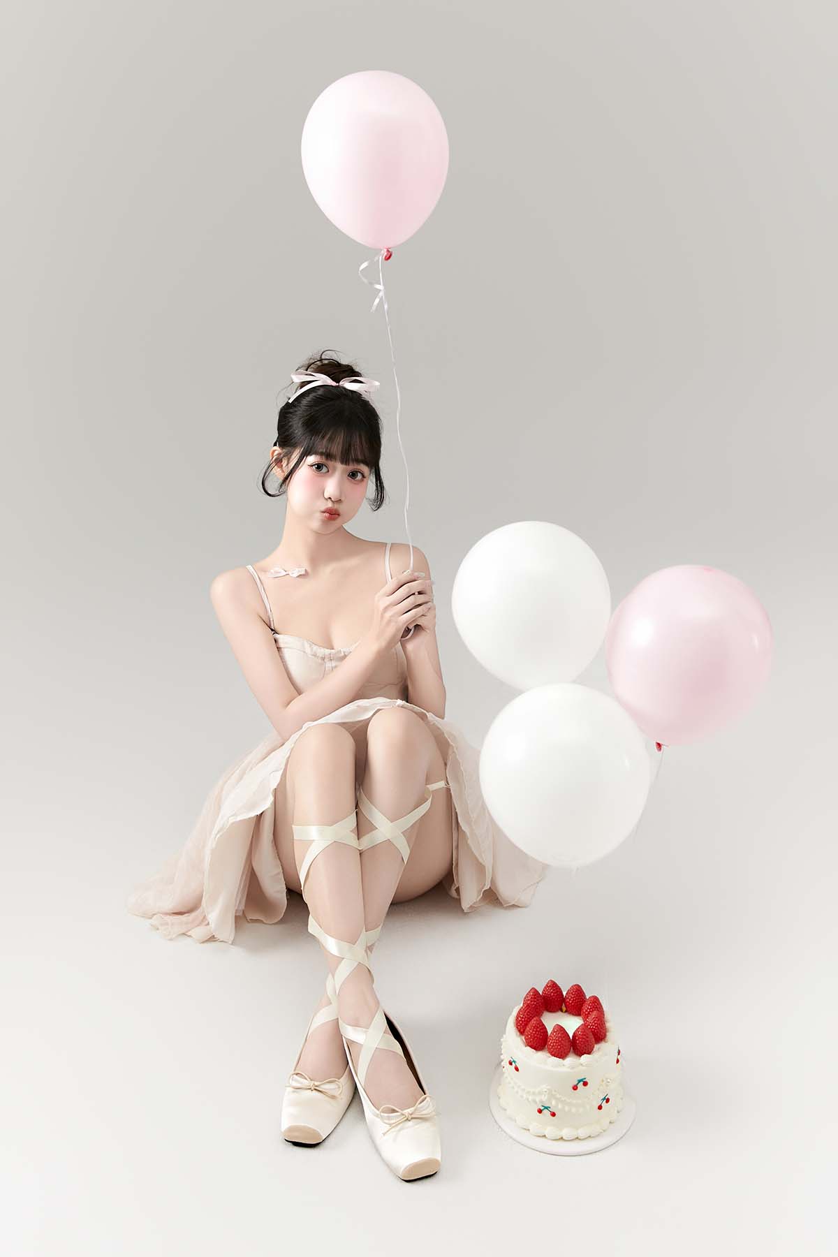 [YITUYU艺图语]2025.01.01 芭蕾少女生日写真 菠萝包 YITUYU艺图语-第2张