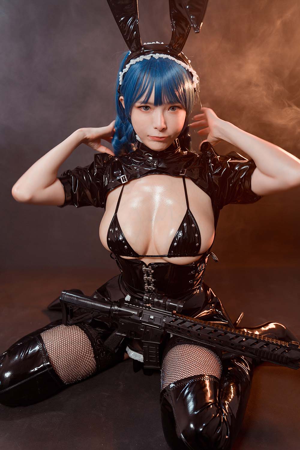 秋和柯基(夏小秋秋秋) – 武装女仆 Cosplay-第1张