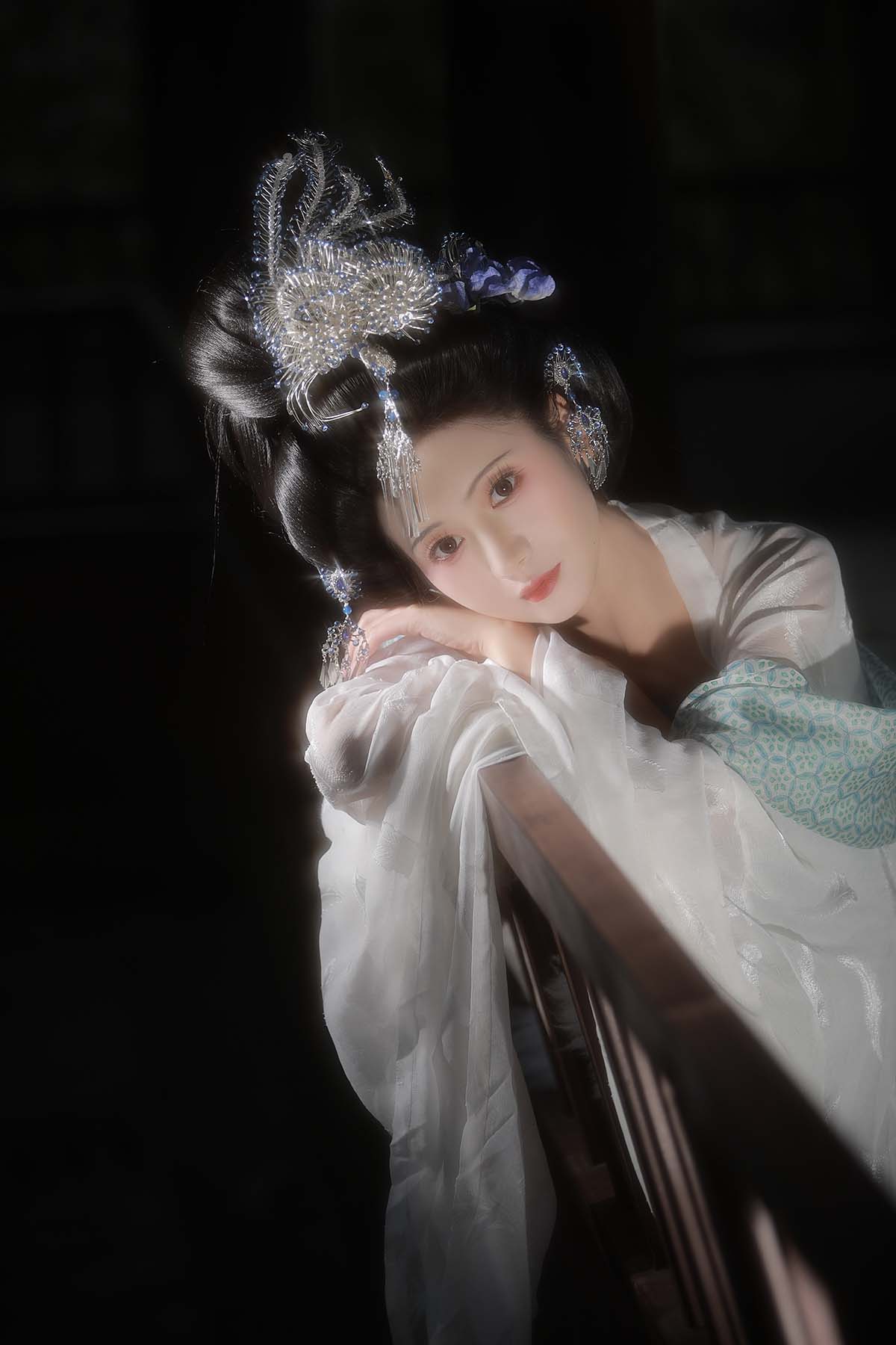 [YITUYU艺图语]2025.01.29 早知如此绊人心，何如当初莫相识 瑜瑾 YITUYU艺图语-第2张