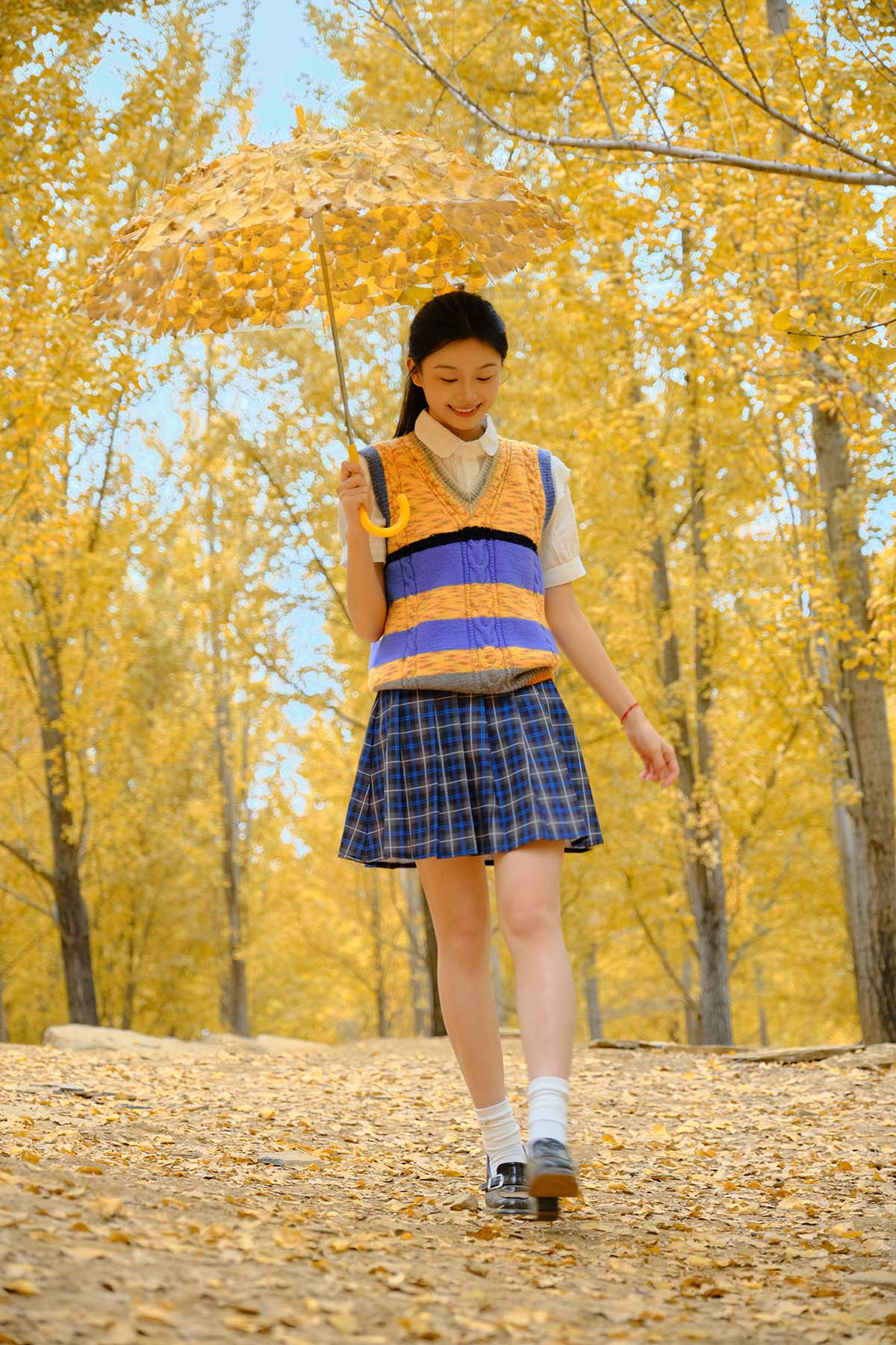 [YITUYU艺图语]2025.01.27 银杏少女 小番茄 YITUYU艺图语-第1张