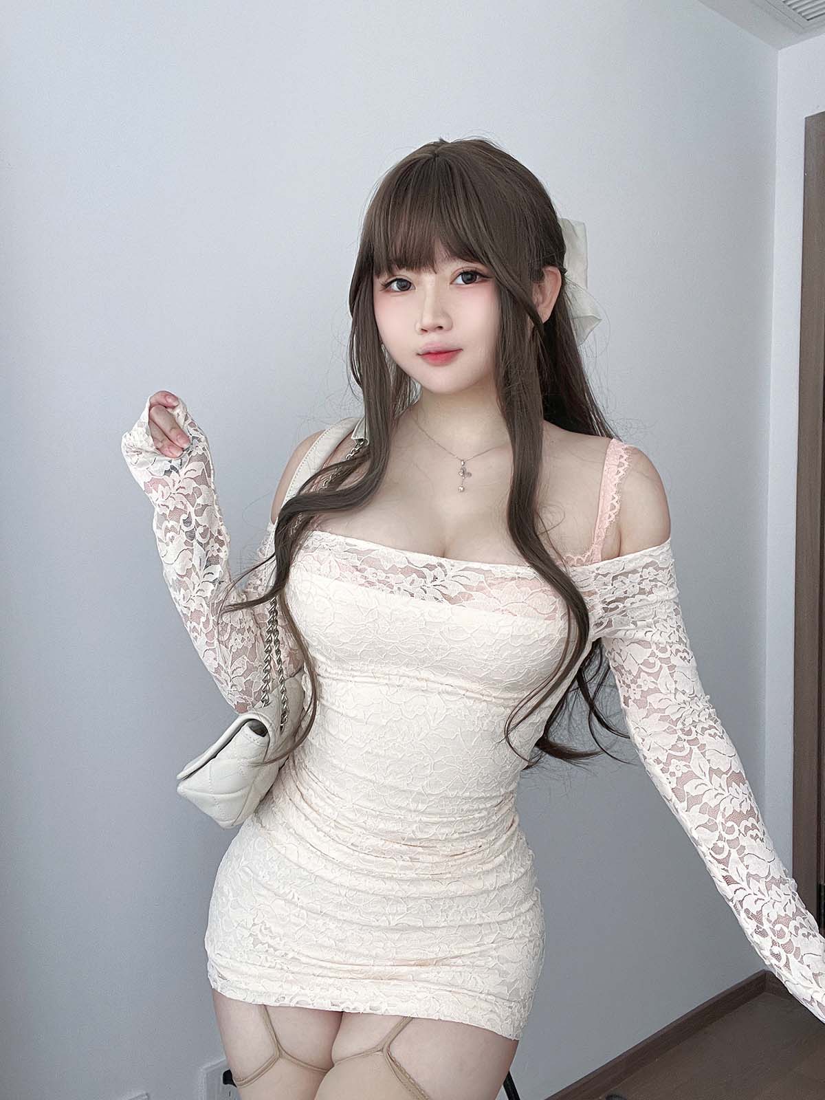 蜜桃少女是依酱呀 – 学姐约会日 Cosplay-第1张