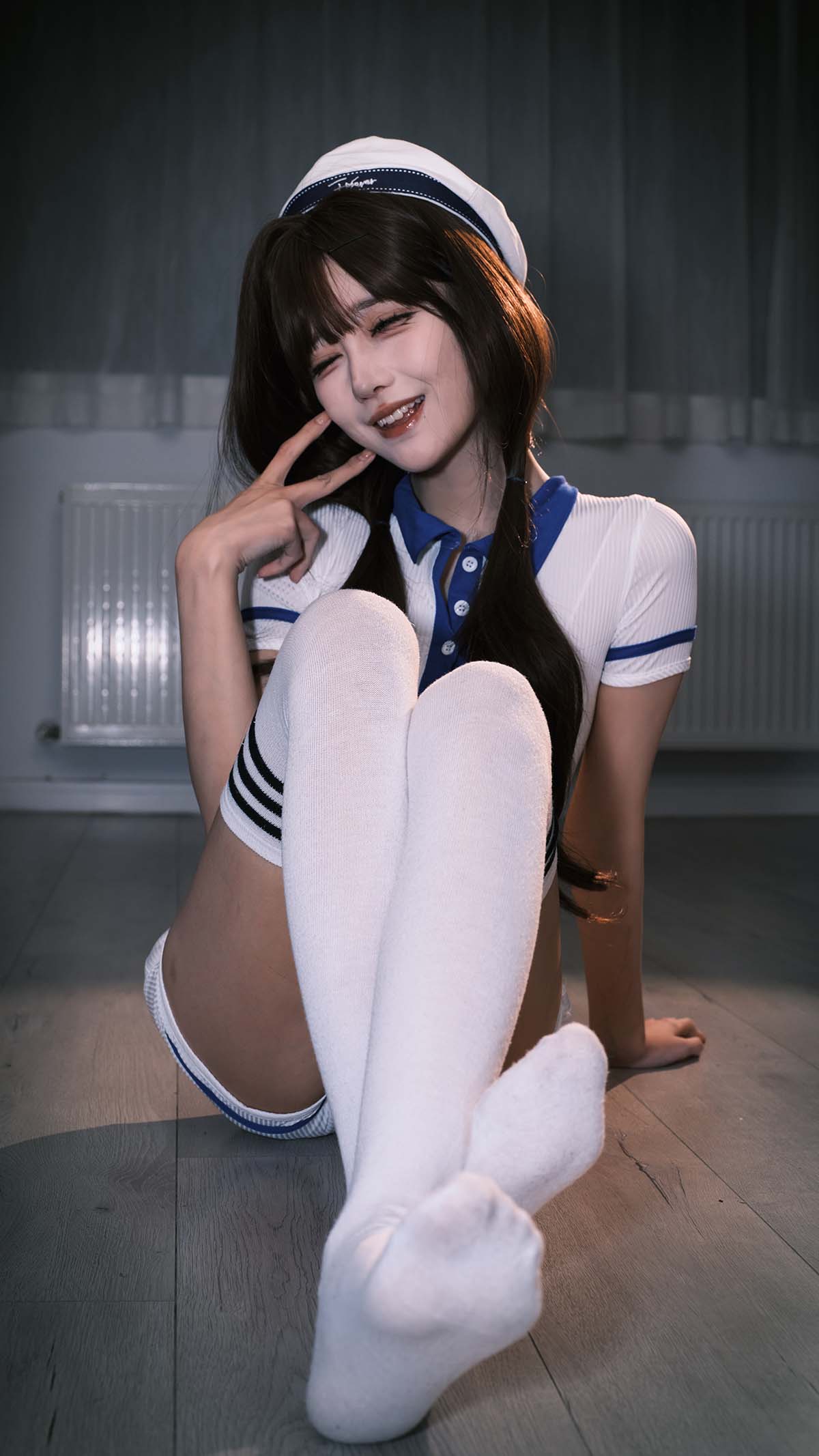 [YITUYU艺图语]2025.02.03 女水手的假日 白装棉袜版 孟程程 YITUYU艺图语-第1张