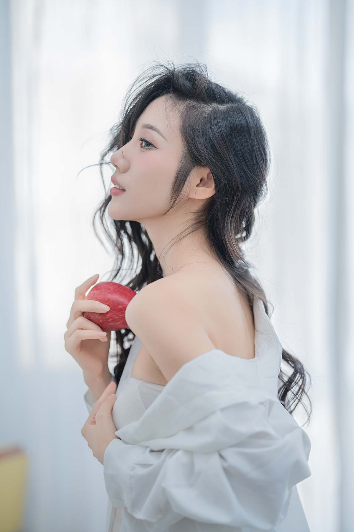 [YITUYU艺图语]2025.02.02 温柔凝视 o1ne万 YITUYU艺图语-第1张