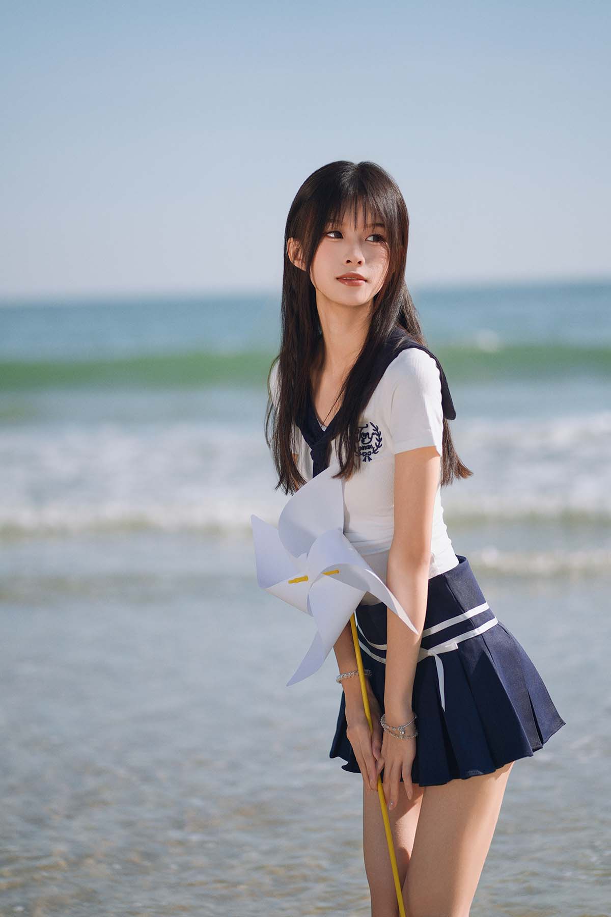 [YITUYU艺图语]2025.02.10 海边JK少女 小了个飞象 YITUYU艺图语-第1张