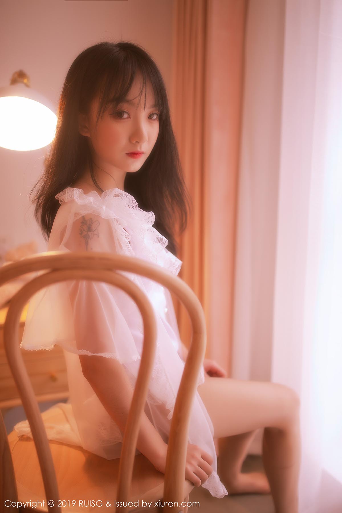 [RuiSG瑞丝馆]RSG20190911VOL0085 2019.09.11 VOL.085 梦幻光线与诱人蕾丝 小葡萄miki RuiSG瑞丝馆-第1张