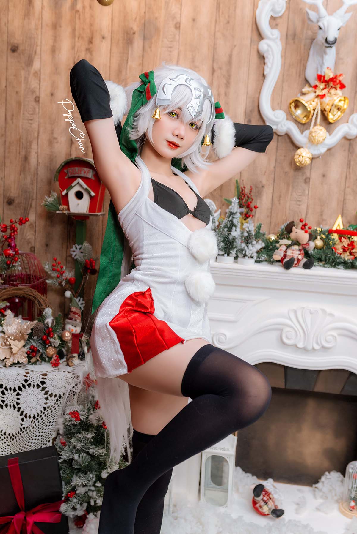 PoppaChan – Jeanne D’arc Alter Santa Lily Cosplay-第1张