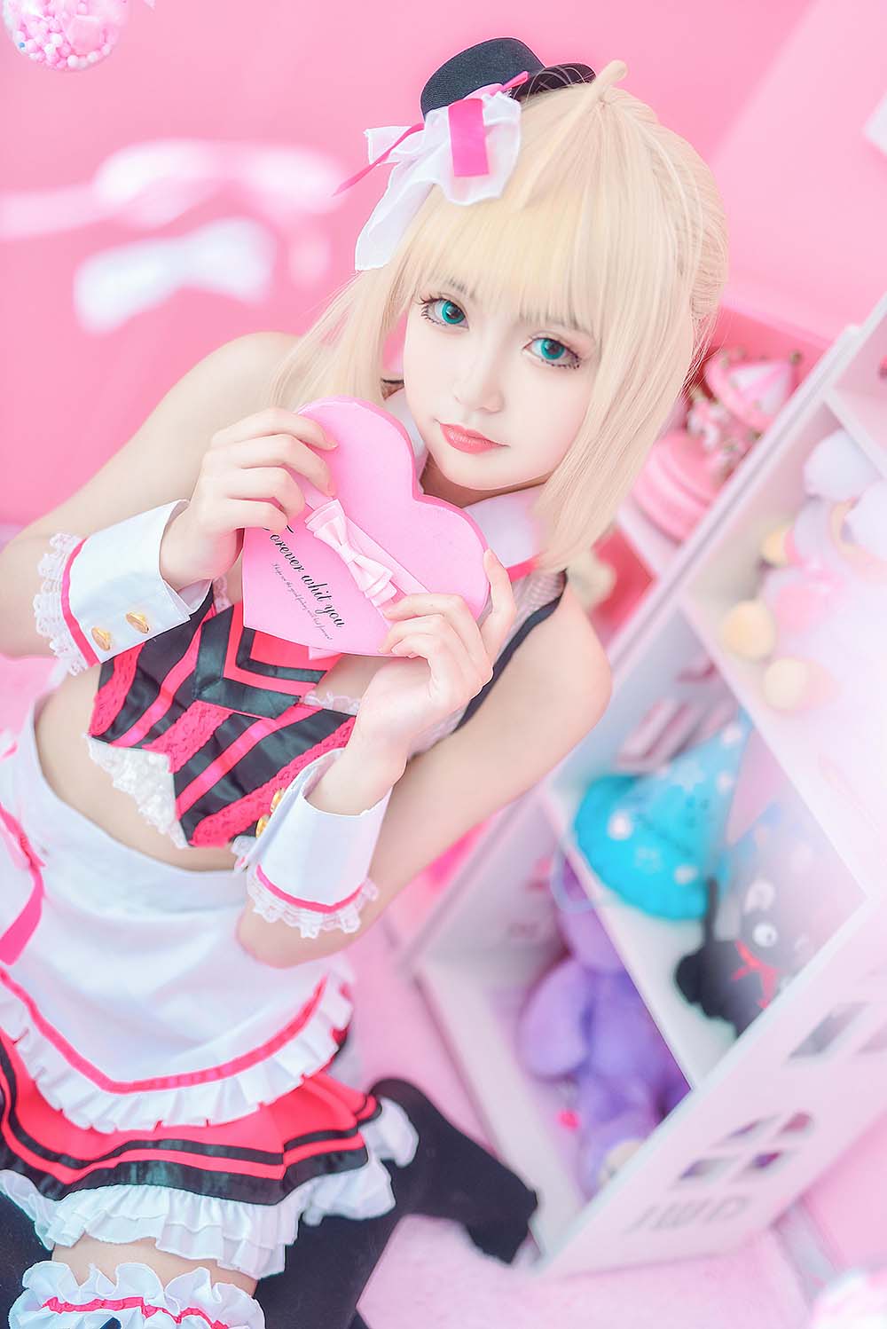 这个泡泡就是逊啦 – 吾王 阿尔托莉雅 Cosplay-第1张