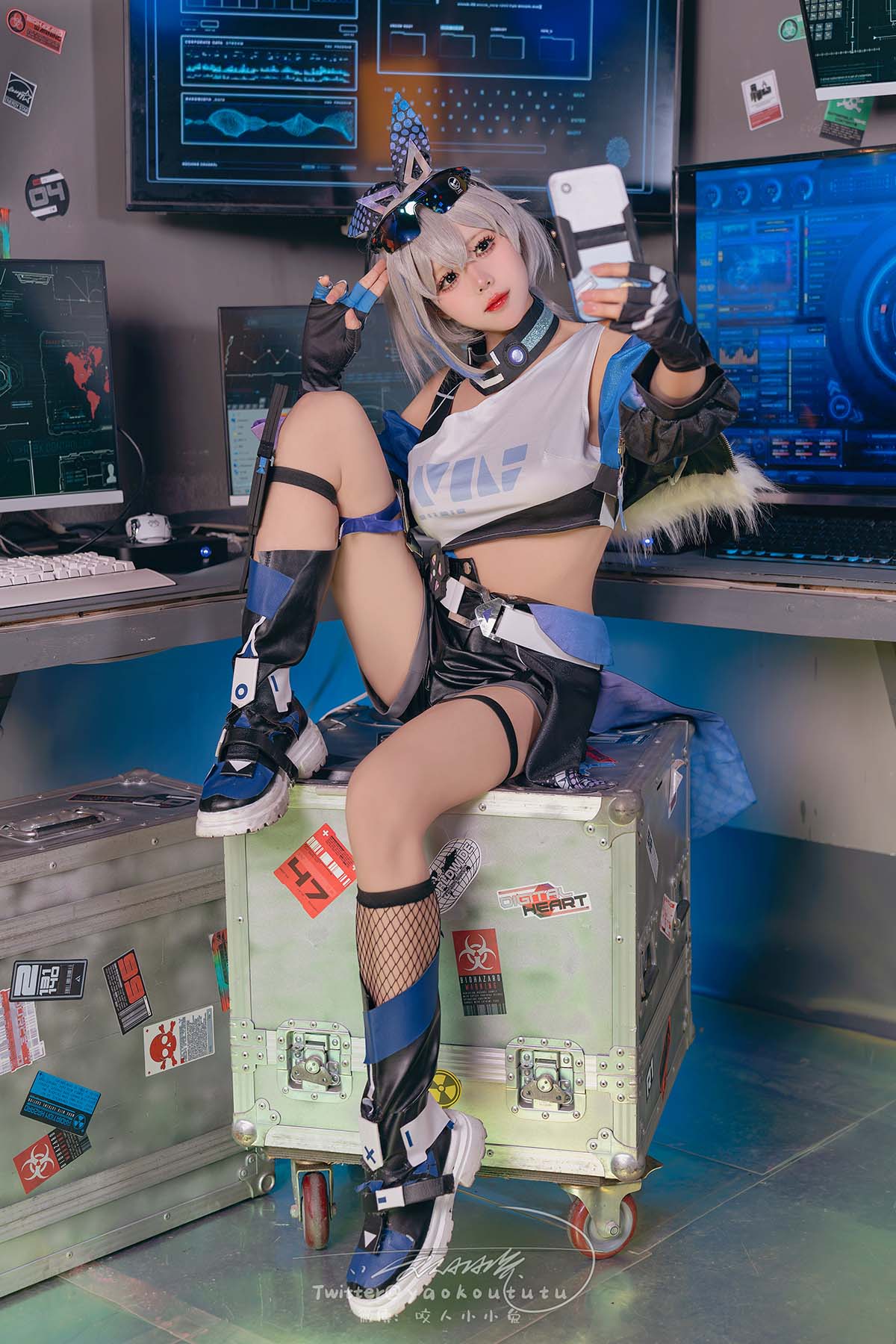 咬一口兔娘 – 崩铁 银狼 Cosplay-第1张