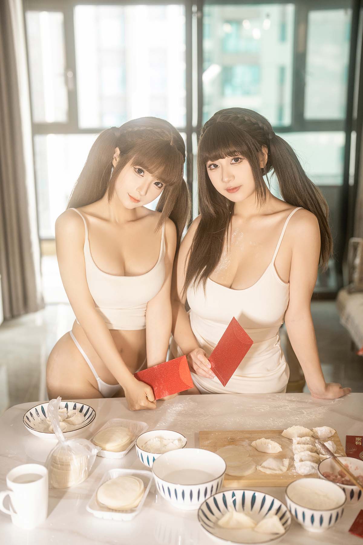 蠢沫沫 & 浅安安 – 双人新年贺岁 Cosplay-第1张