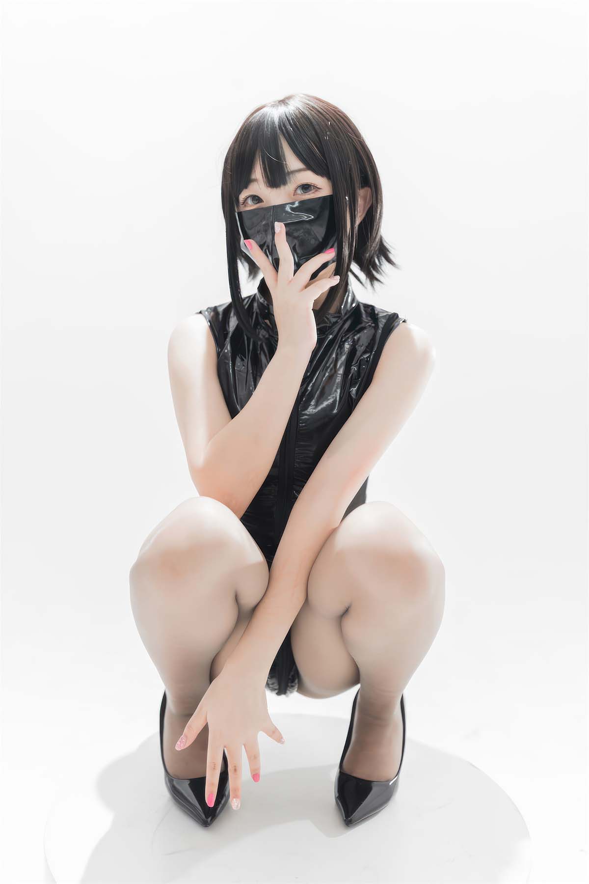 花铃 – 灰丝皮衣 Cosplay-第1张