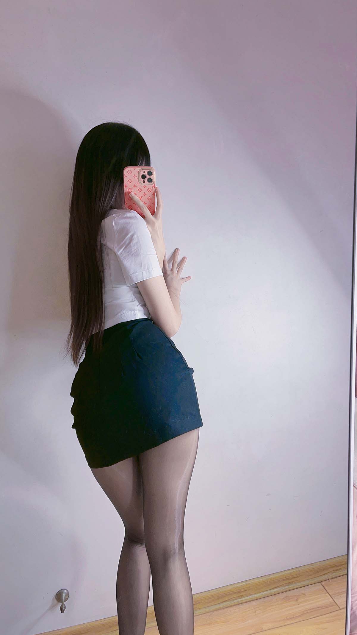 miko酱ww – mikoの黑丝01 Cosplay-第1张