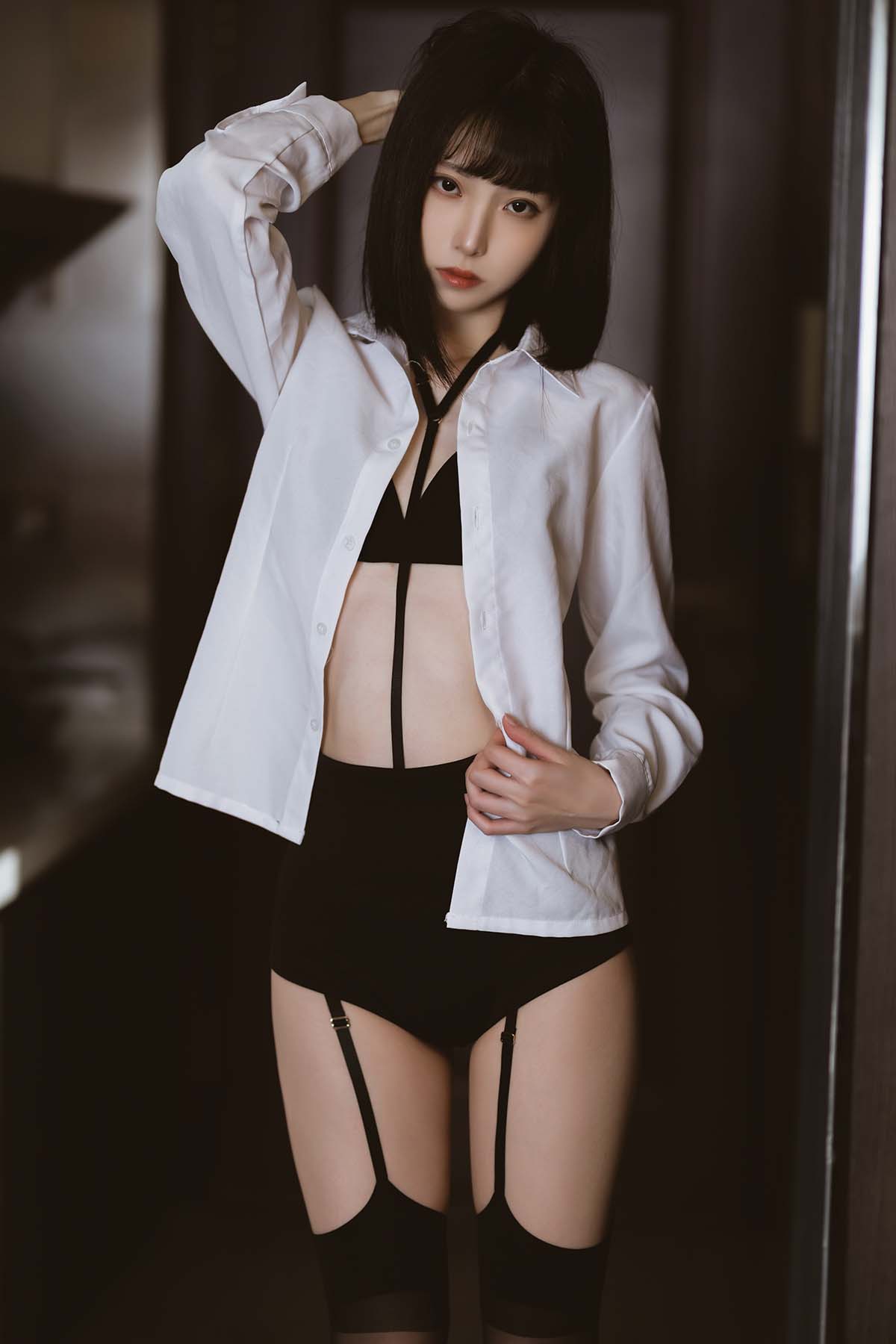 许岚(叁月life) – 醉酒OL Cosplay-第1张