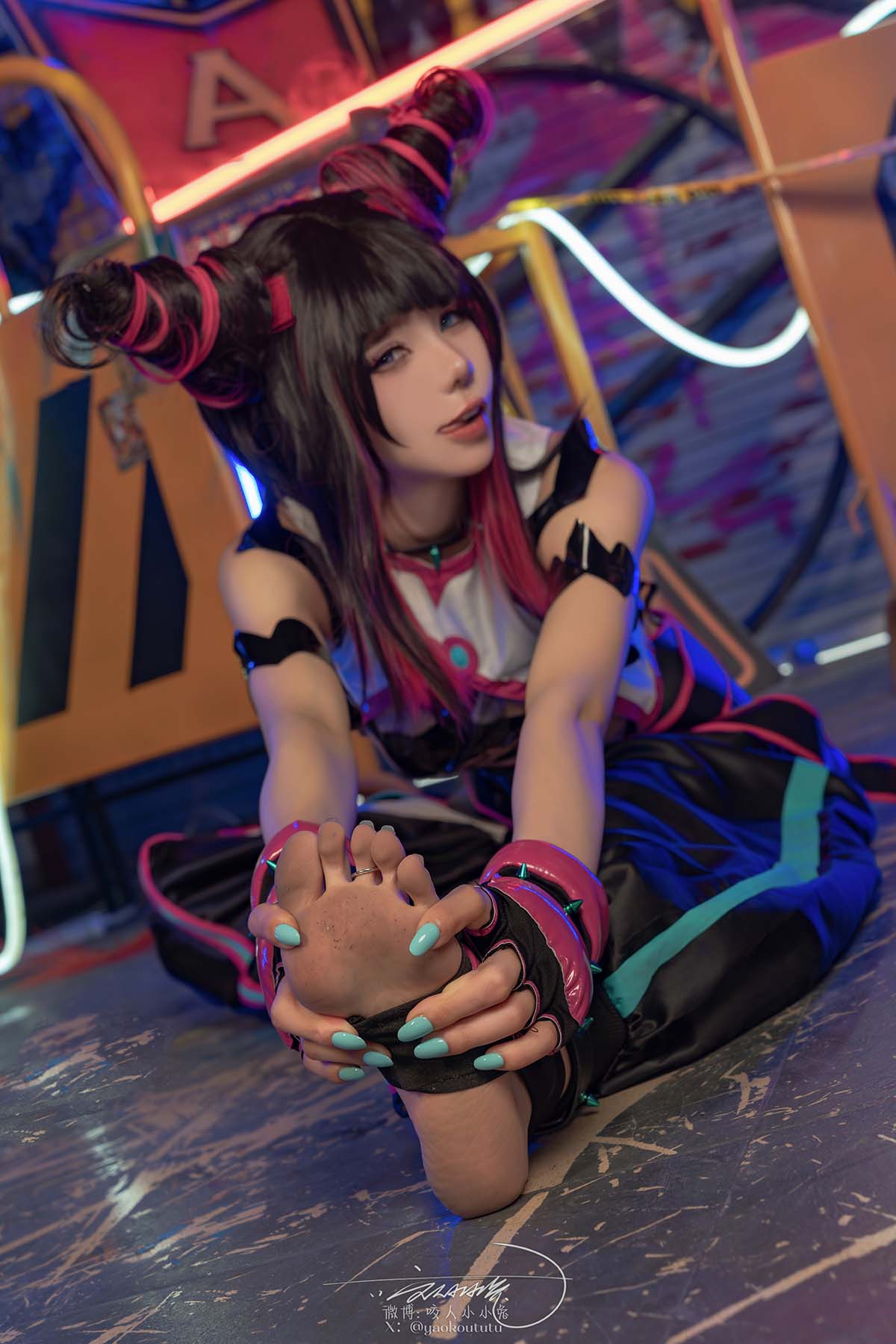 咬一口兔娘 – 街霸 韩蛛俐 Cosplay-第1张