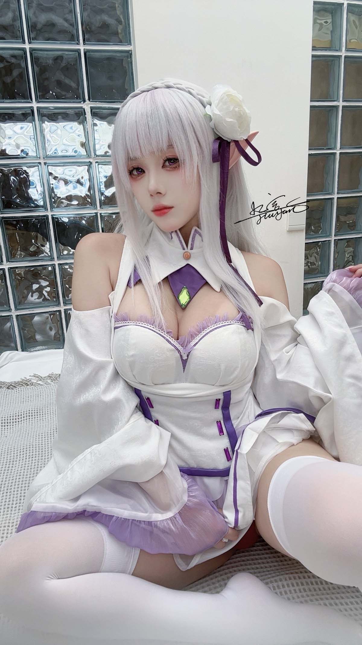 九言 – 艾米莉亚 Cosplay-第1张