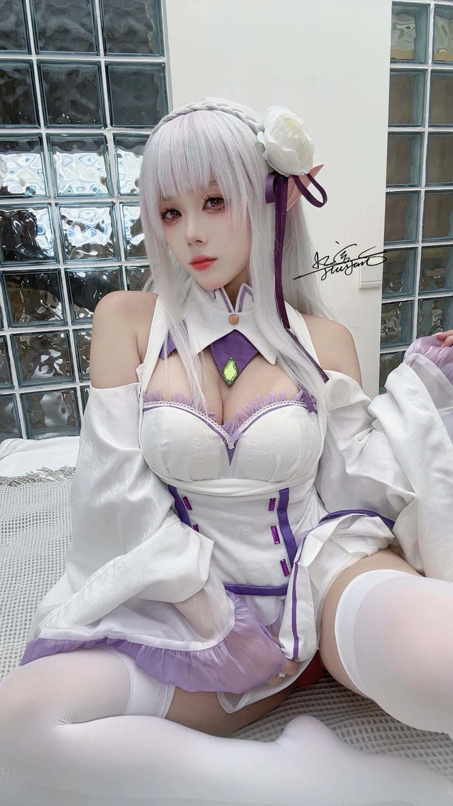 九言 – 艾米莉亚 Cosplay-第1张