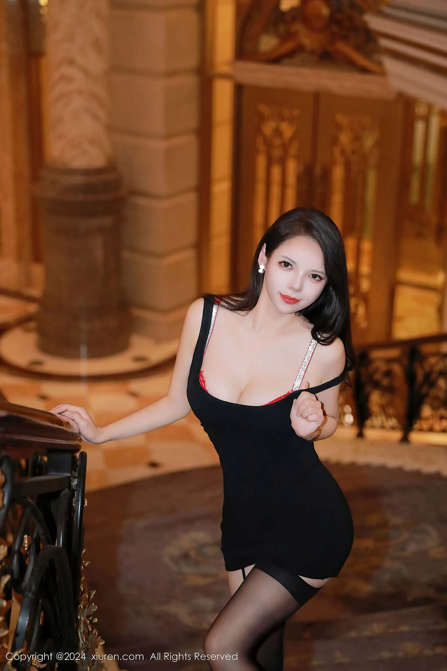 [Xiuren秀人网]2024.12.25 NO.9655 大美妞儿 Xiuren秀人网-第1张