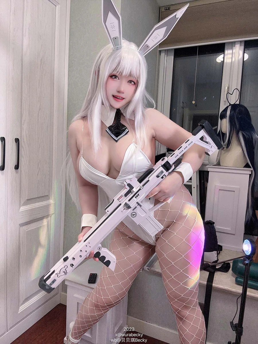 贝贝琪Becky – 白兔 Cosplay-第1张