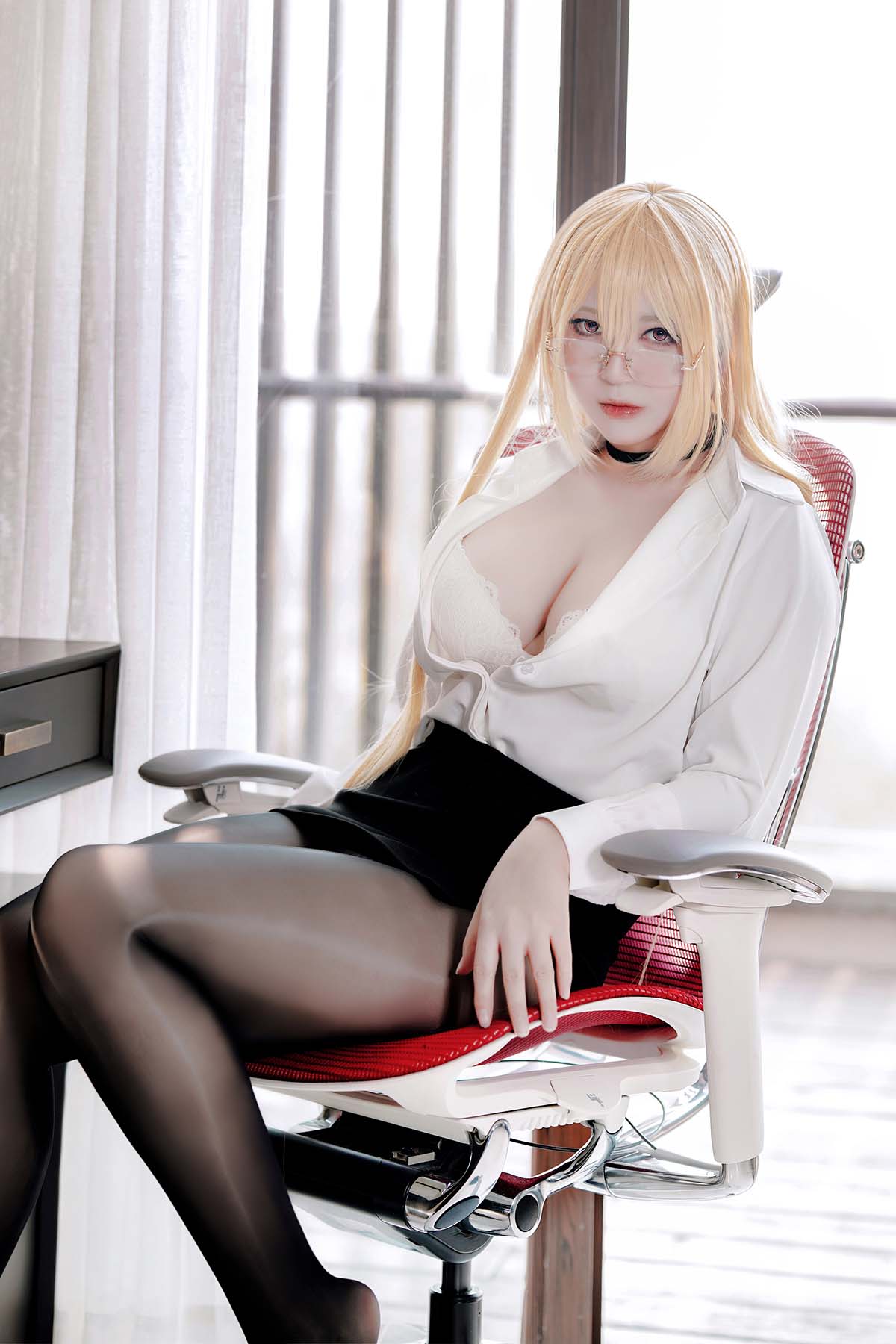 半半子 – 无懈可击的秘书 Cosplay-第1张