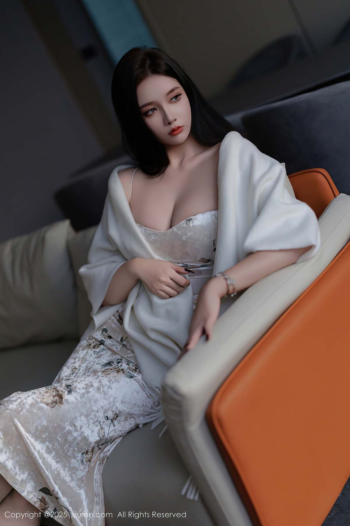 [Xiuren秀人网]2025.02.18 NO.9899 娜比 Xiuren秀人网-第1张