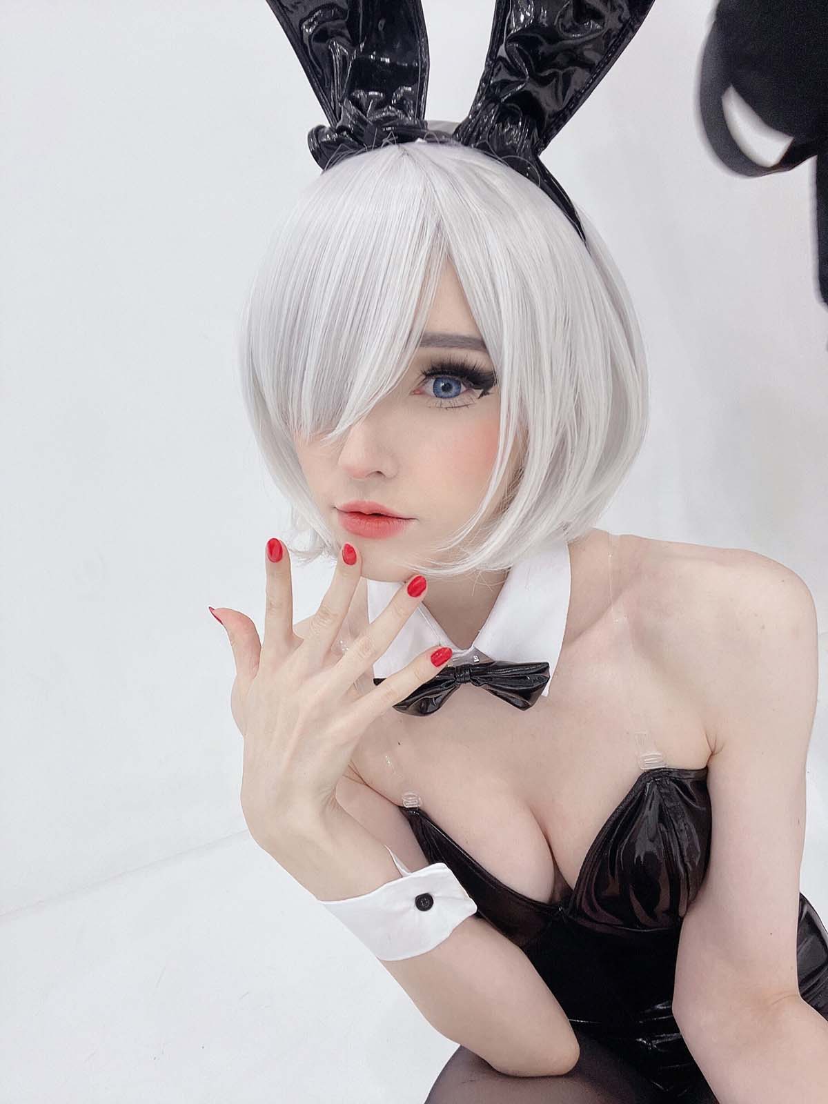 Candy Ball – Bunny 2B Cosplay-第1张