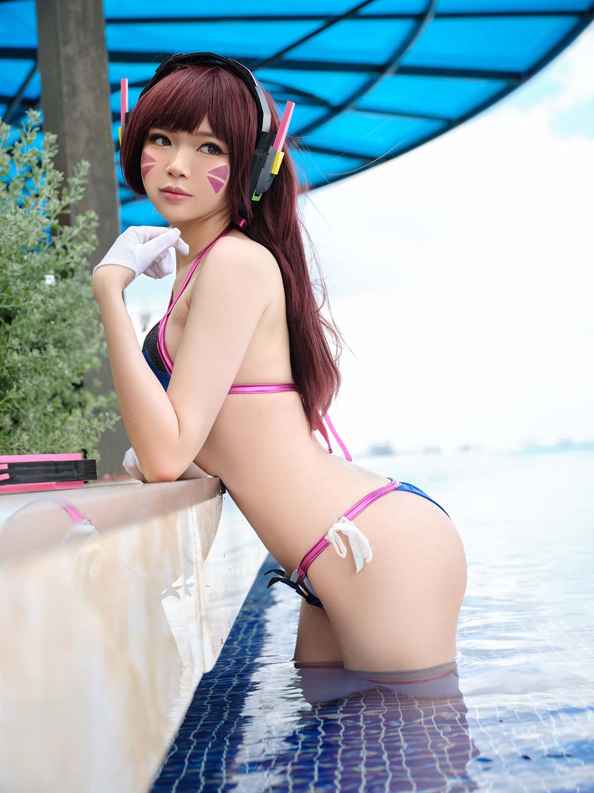 ZinieQ – Overwatch DVA Swimsuit Cosplay-第1张