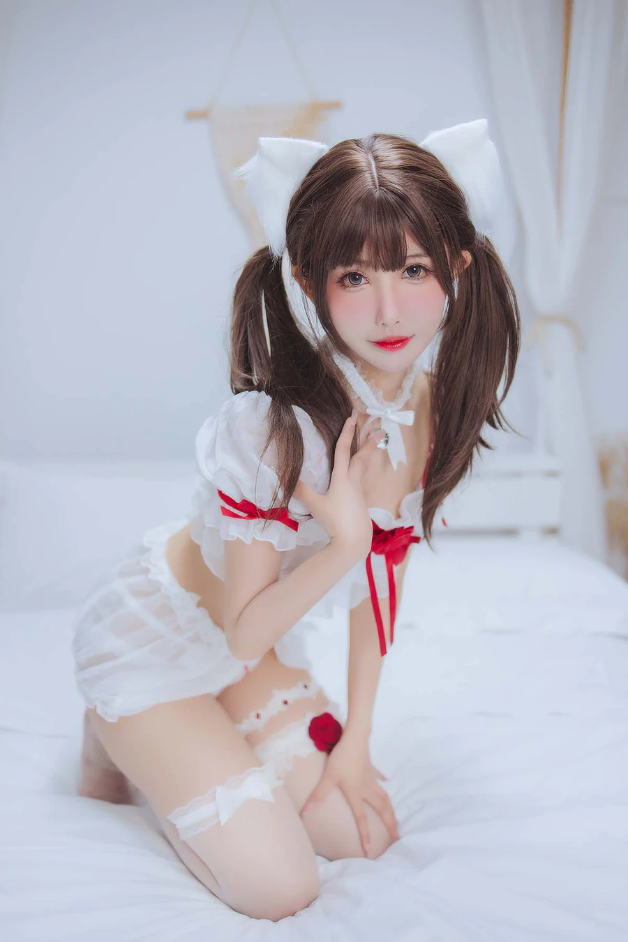 仙女月 – 白猫少女 Cosplay-第1张