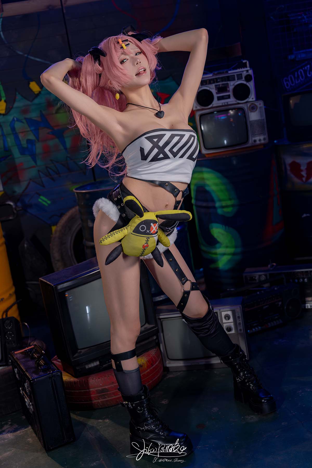 咬一口兔娘 – 妮可三百窟 Cosplay-第1张