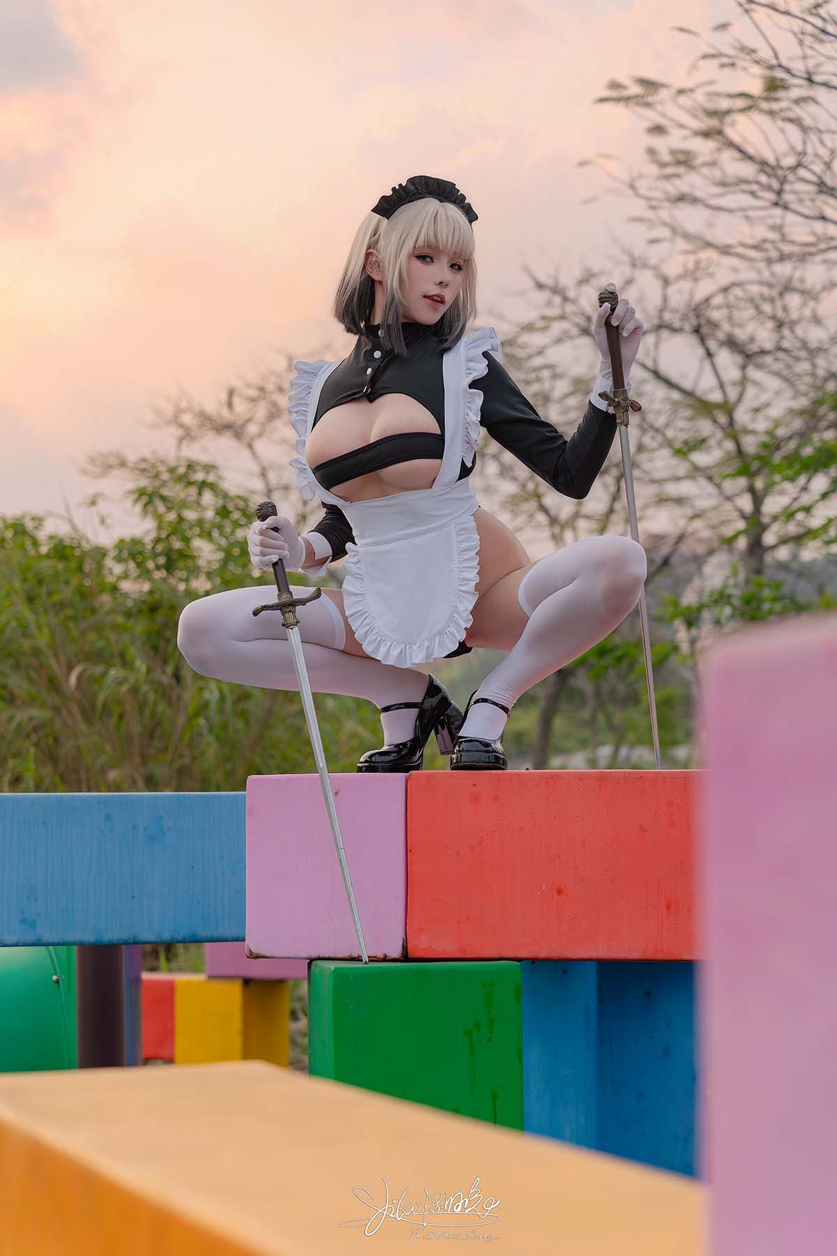 咬一口兔娘 – 战斗女仆 Cosplay-第1张