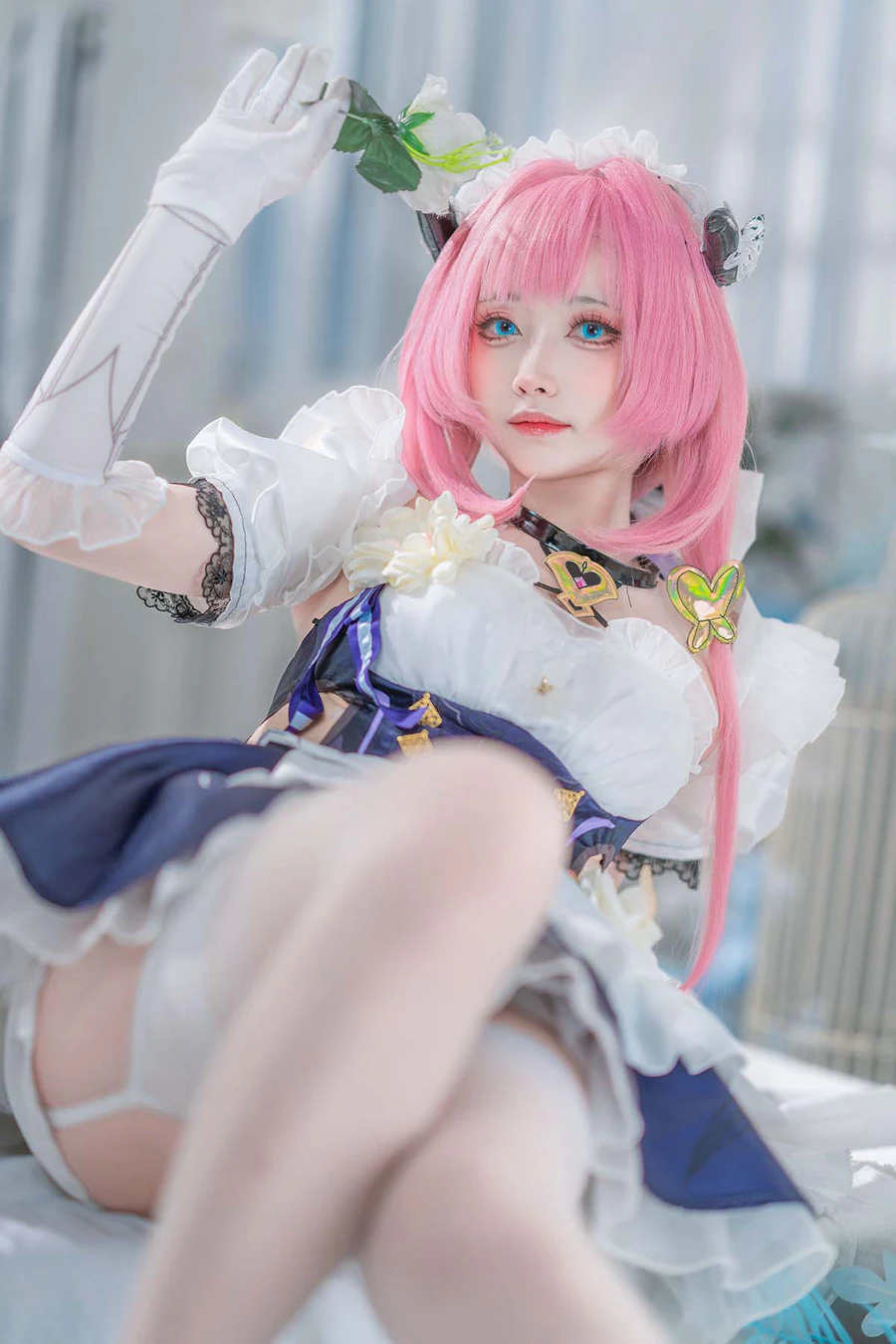 大大卷卷小卷 – 崩坏3 爱莉希雅女仆 Cosplay-第1张