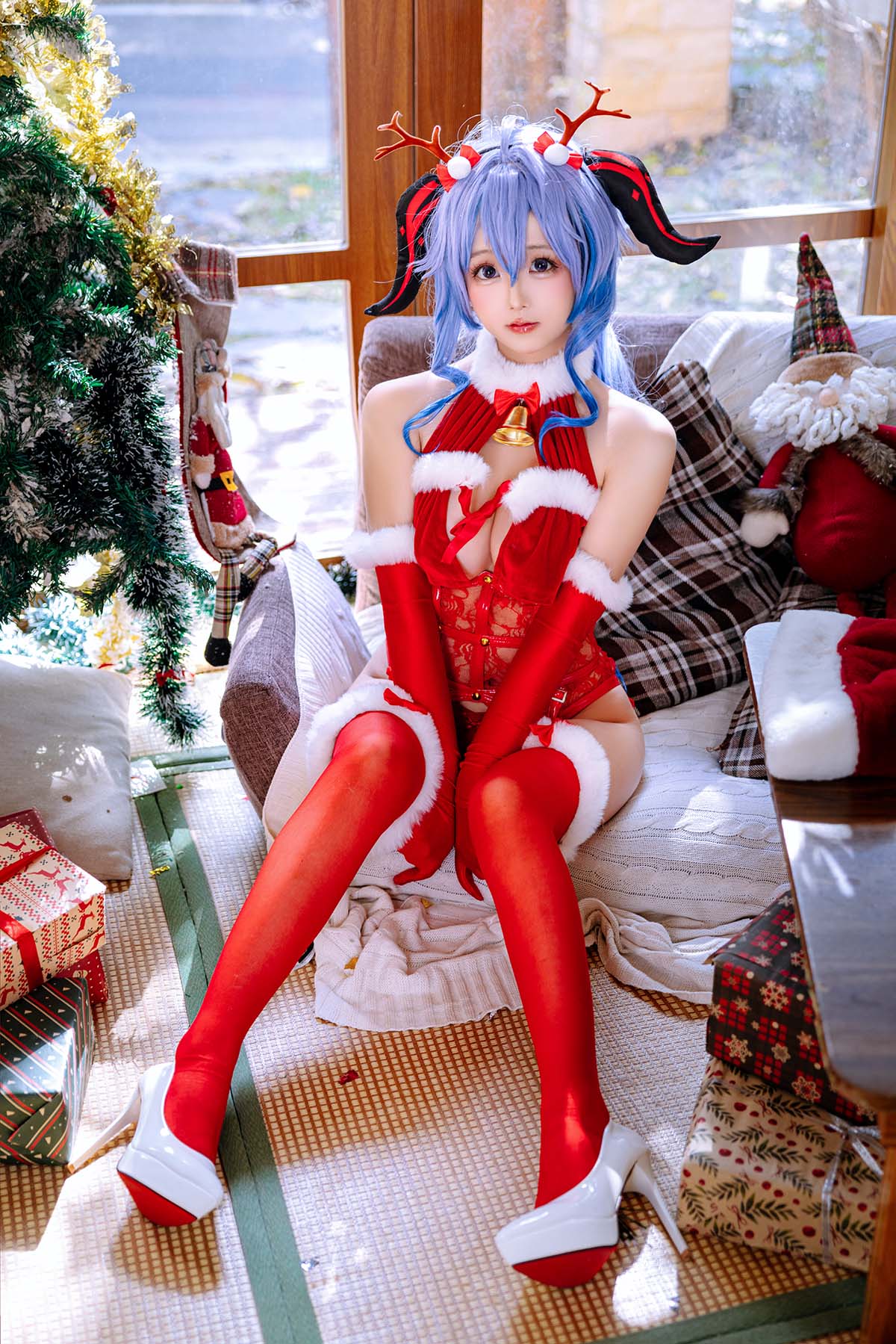 日奈娇 – 甘雨圣诞 Cosplay-第1张