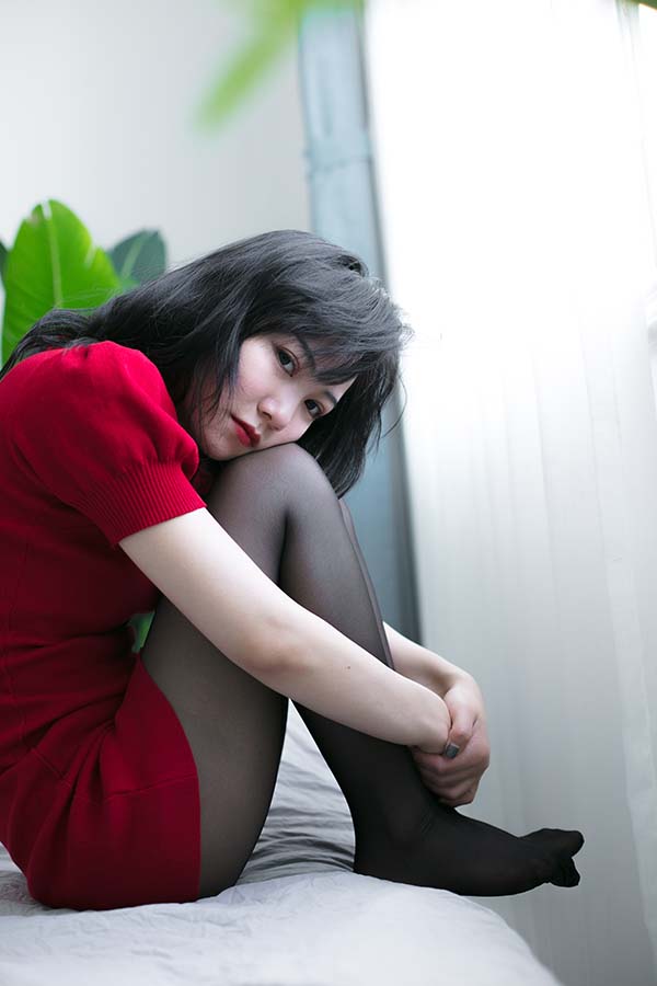 奈丝写真 NO.080 小啊刀-红裙黑丝 奈丝写真-第2张