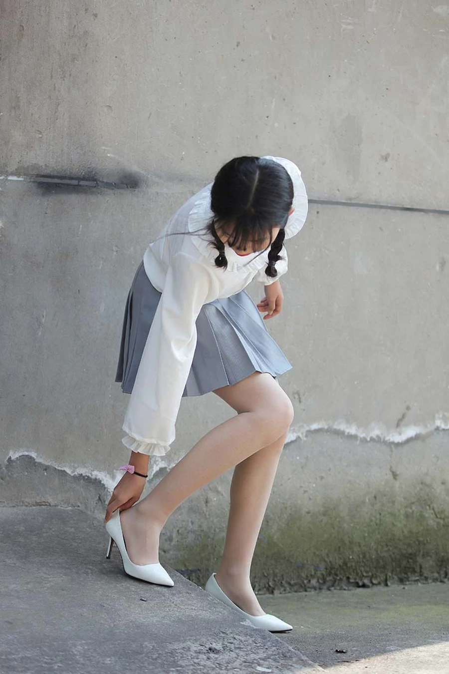 奈丝写真 NO.072 小橙子 扎马尾辫 穿白褶裙 奈丝写真-第2张